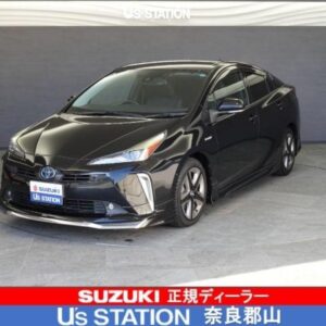 2019 Toyota Prius black gasoline used car Japan export