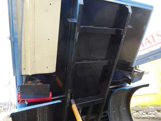 Ref:AUX-23248379 HINO DUTRO 2015 17 Ref:AUX-23248379 HINO DUTRO 2015 - Image 17