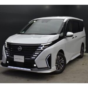 2023 Nissan Serena pearl gasoline used car Japan export