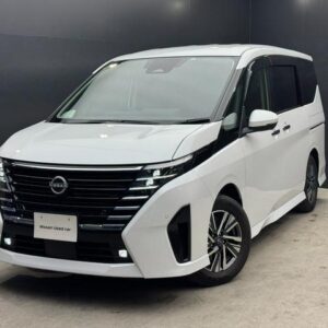 2023 Nissan Serena pearl gasoline used car Japan export