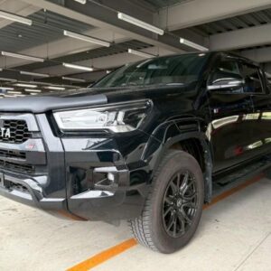 2024 Toyota Hilux black diesel used car Japan export