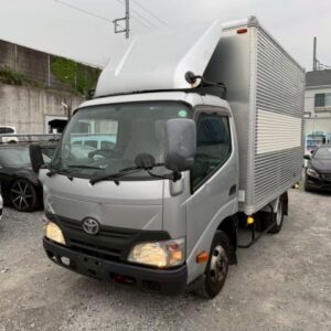 2014 Toyota Dyna Truck silver diesel used car Japan export