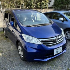 2013 Honda Freed blue gasoline used car Japan export