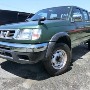 1998 Nissan Datsun Pick Up green gasoline used car Japan export