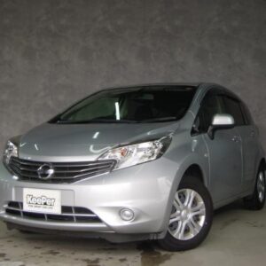 2013 Nissan Note silver gasoline used car Japan export