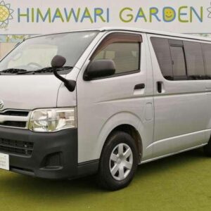 2012 Toyota Hiace Van silver gasoline used car Japan export