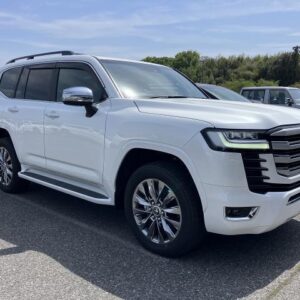 2024 Toyota Land Cruiser pearl diesel used car Japan export