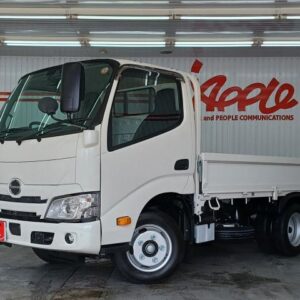 2025 Hino Dutro white diesel used car Japan export