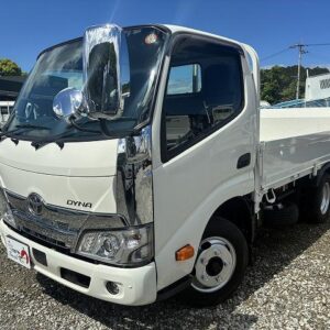 2021 Toyota Dyna Truck white diesel used car Japan export