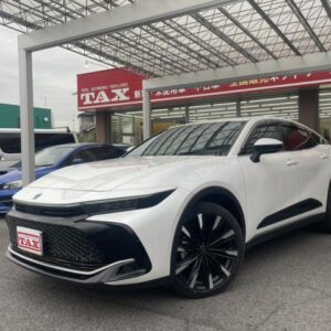 2023 Toyota Crown Crossover pearl hybrid used car Japan export