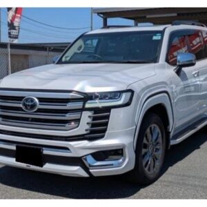 2023 Toyota Land Cruiser pearl gasoline used car Japan export