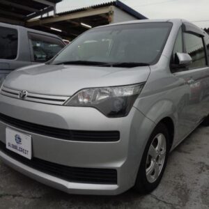 2016 Toyota Spade silver gasoline used car Japan export
