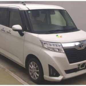 2019 Toyota Roomy pearl gasoline used car Japan export