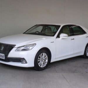 2014 Toyota Crown Hybrid pearl hybrid used car Japan export