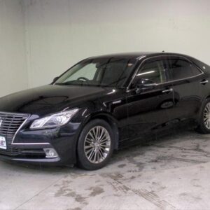2013 Toyota Crown Hybrid black hybrid used car Japan export
