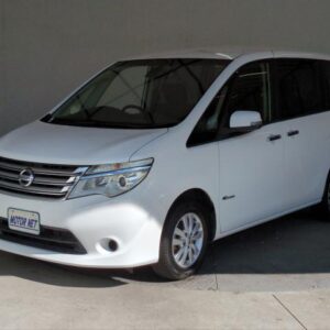 2015 Nissan Serena pearl hybrid used car Japan export