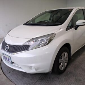 2015 Nissan Note pearl gasoline used car Japan export