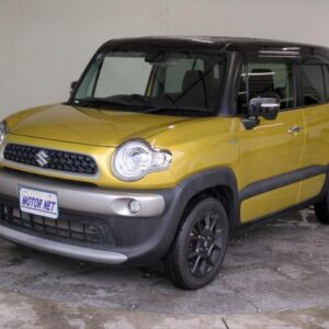 2017 Suzuki Xbee gold hybrid used car Japan export