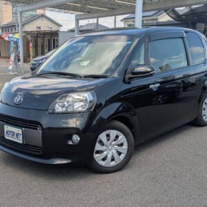 2017 Toyota Porte black gasoline used car Japan export