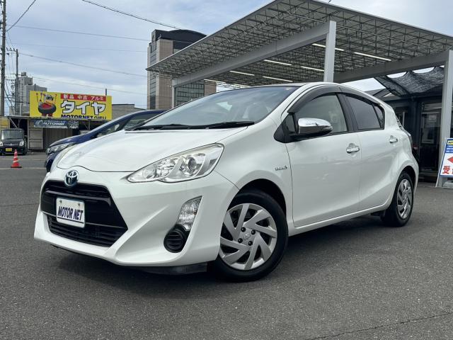 Ref:AUX-23281217 TOYOTA AQUA 2015 1 2015 Toyota Aqua pearl hybrid used car Japan export
