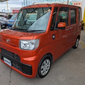 2018 Daihatsu Hijet Caddie orange gasoline used car Japan export