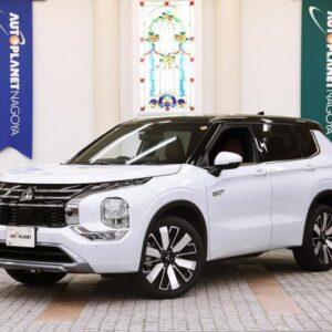2025 Mitsubishi Outlander Phev white hybrid used car Japan export