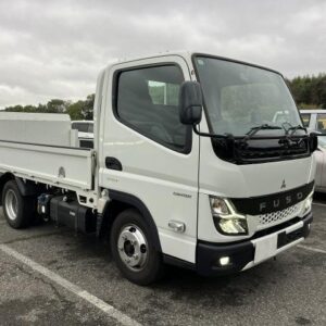 2022 Mitsubishi Fuso Canter white diesel used car Japan export