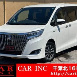 2019 Toyota Esquire pearl hybrid used car Japan export