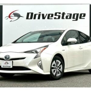 2017 Toyota Prius pearl hybrid used car Japan export