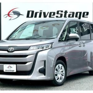 2023 Toyota Noah silver gasoline used car Japan export