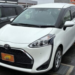 2021 Toyota Sienta pearl gasoline used car Japan export