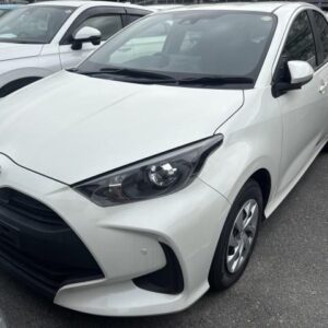 2021 Toyota Yaris pearl gasoline used car Japan export