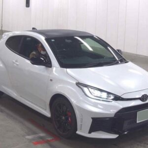 2025 Toyota Gr Yaris pearl gasoline used car Japan export
