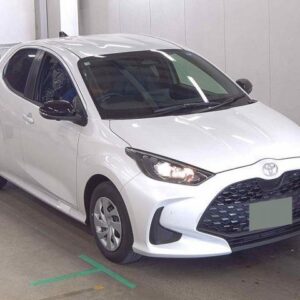 2026 Toyota Yaris pearl gasoline used car Japan export