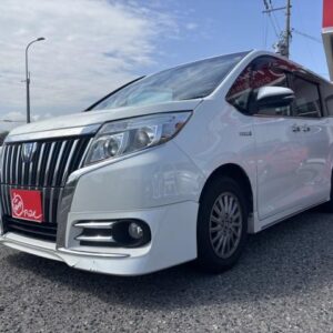 2014 Toyota Esquire pearl gasoline used car Japan export