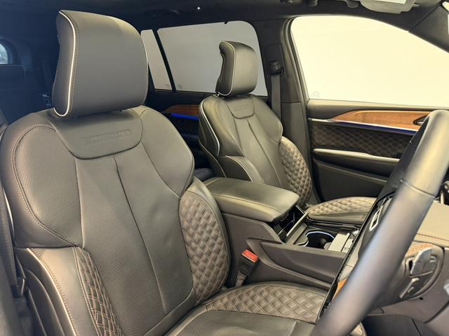 Ref:AUX-23283250 CHRYSLER JEEP JEEP GRAND CHEROKEE L 2023 4 Ref:AUX-23283250 CHRYSLER JEEP JEEP GRAND CHEROKEE L 2023 - Image 4
