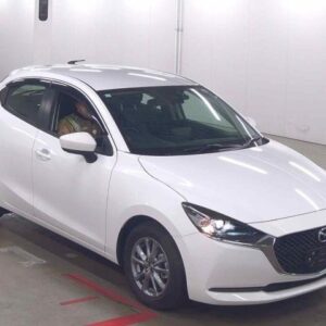 2023 Mazda Mazda2 white diesel used car Japan export
