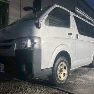 2014 Toyota Hiace Van silver diesel used car Japan export