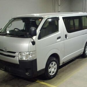 2020 Toyota Hiace Van silver diesel used car Japan export