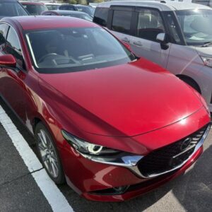 2019 Mazda Mazda3 Sedan red diesel used car Japan export
