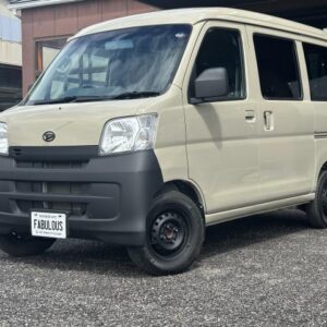 2017 Daihatsu Hijet Cargo white gasoline used car Japan export