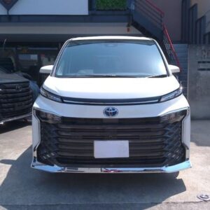 2025 Toyota Voxy pearl gasoline used car Japan export