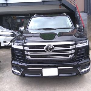 2025 Toyota Land Cruiser black gasoline used car Japan export