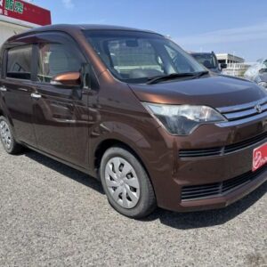 2013 Toyota Spade tea gasoline used car Japan export