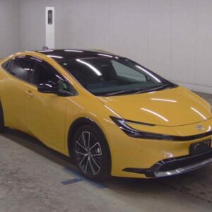 2024 Toyota Prius yellow gasoline used car Japan export