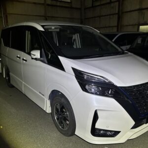 2021 Nissan Serena pearl hybrid used car Japan export