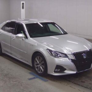 2016 Toyota Crown Hybrid silver gasoline used car Japan export