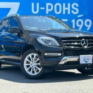 2013 Mercedes Benz M-Class black gasoline used car Japan export