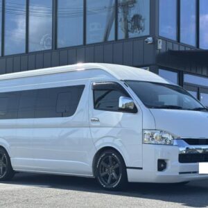 2023 Toyota Hiace Commuter pearl diesel used car Japan export