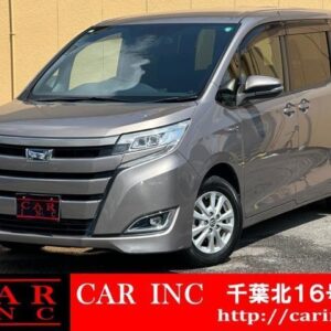 2017 Toyota Noah tea hybrid used car Japan export